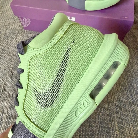 New with Box: Nike LeBron Witness VIII Box in Purple - Picture 11 of 11